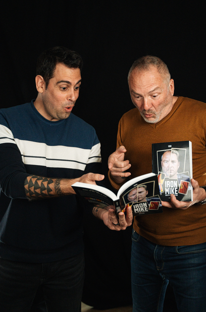 IRON MIKE - boek